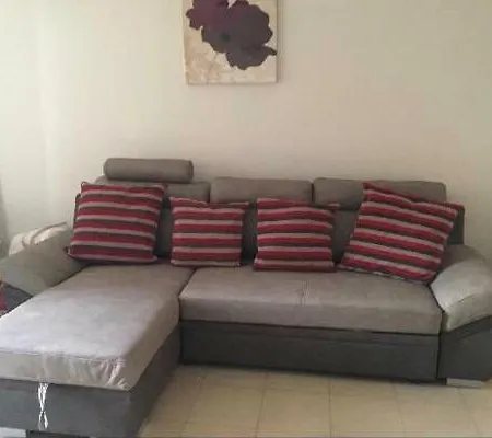 Park Apartment *
